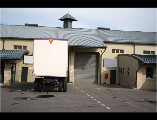 609M² FACTORY TO LET IN ATLAS GARDENS